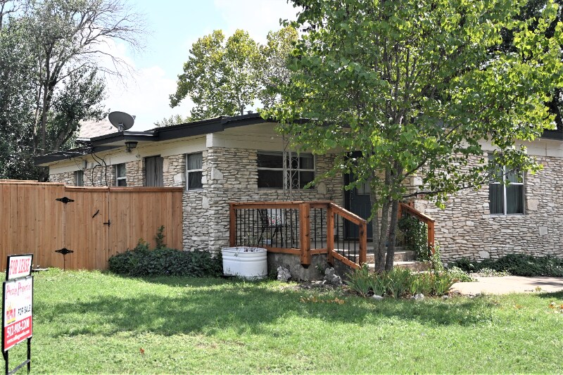 Foto principal - 7617 Watson St