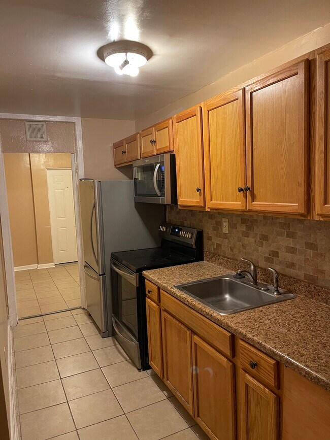 Foto del edificio - 2808 Hartford St SE