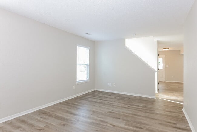 Building Photo - 7148 Kimble Dr