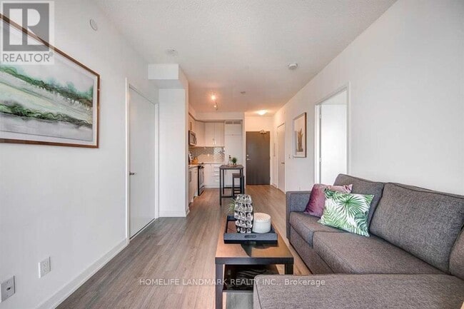 Photo du bâtiment - 5180 Yonge St