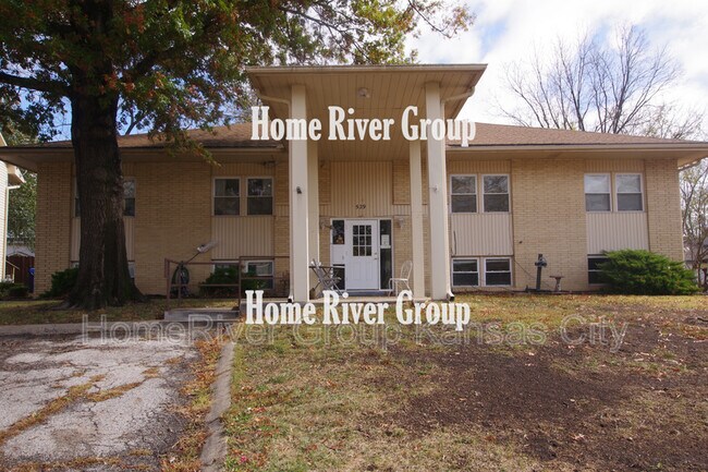 Building Photo - 529 Brown Cir Dr