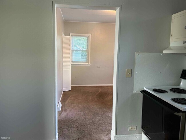 Foto del edificio - 1 br, 1 bath Townhome - 406 W Morrell St U...