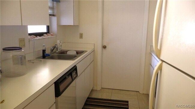 Building Photo - 115 E Hartford St