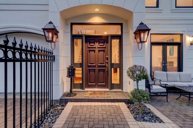 Building Photo - 5313 Fayette St