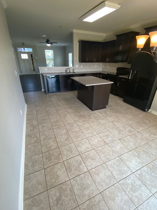 Foto del edificio - 2643 Lily Way