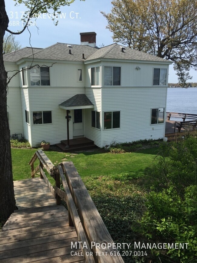 Building Photo - Waterfront Cottage For Rent