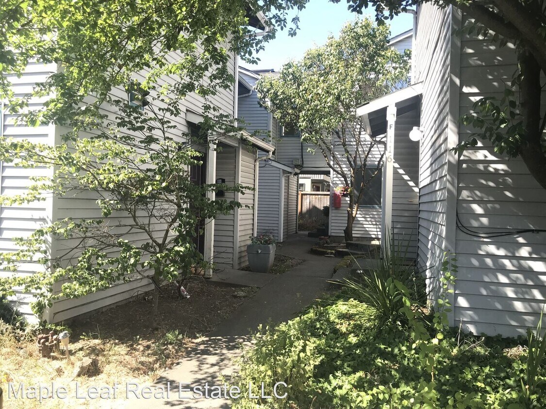 Primary Photo - 2 br, 1 bath House - 116 17th Ave Unit A