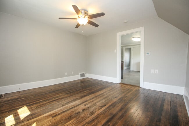 Building Photo - 1446 S 56th St