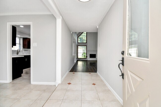 Foto del edificio - 315 Muirwood Ln