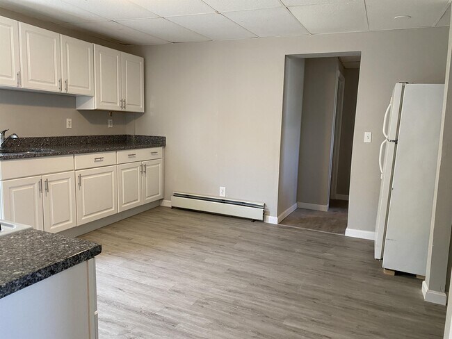 Building Photo - 50 Hilldale Ave