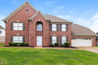 Building Photo - 5053 Winberry St