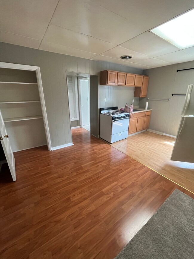 Cocina sala de estar - 2119 Jane St