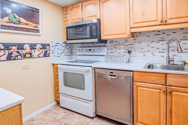 Foto del edificio - 3710 Inverrary Dr