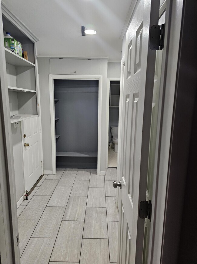 Foto del edificio - 1135 E 49th St