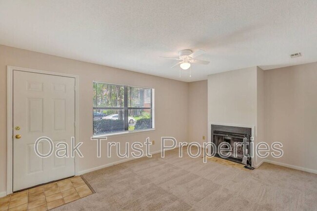 Foto del edificio - 593 Travelers Blvd