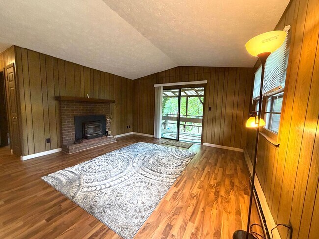 Foto del edificio - East Asheville - Leafy, Quiet, Convenient!