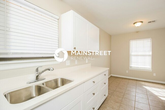 Building Photo - 3 Bedroom Pet-Friendly Home in OKLAHOMA CI...