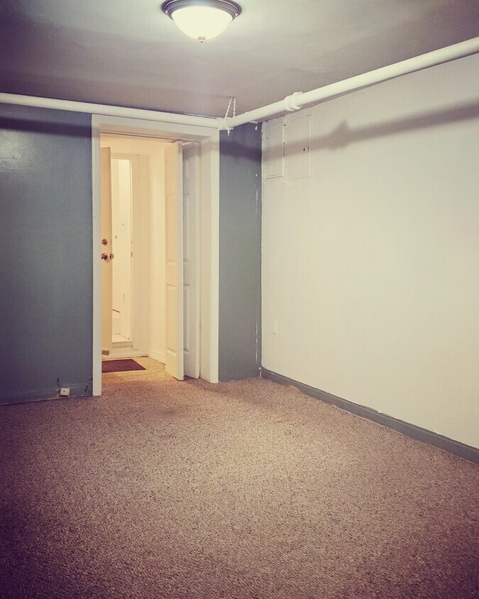 Foto principal - 507 E 88th St