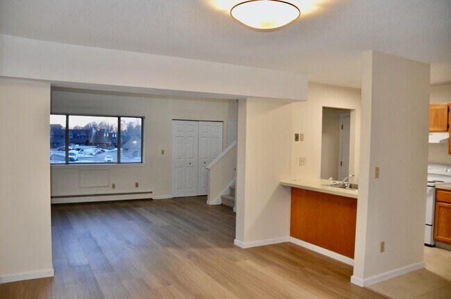 Main floor - 18 Sundance Dr