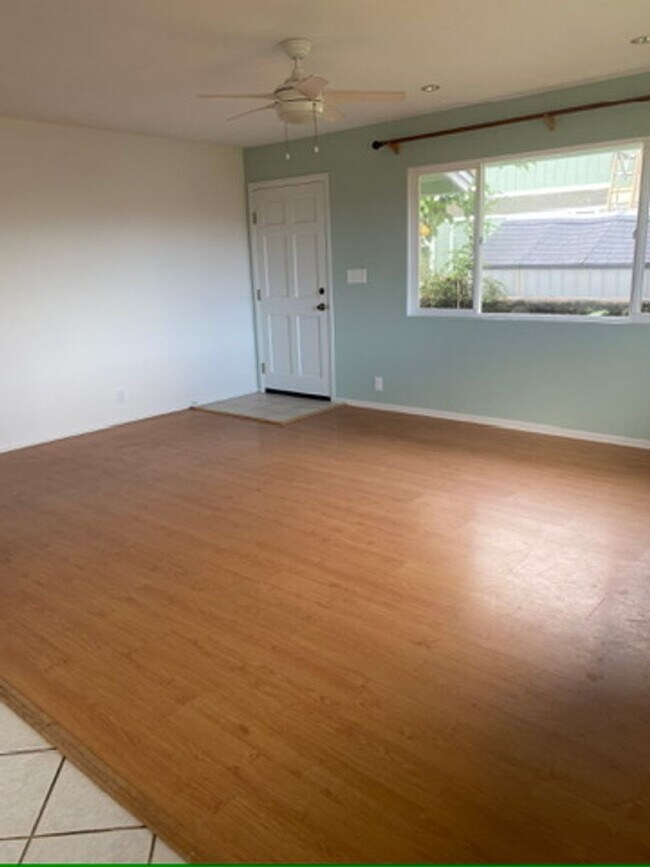 Foto del edificio - Hau'ula - 5 Bdrm/3 Bath/Garage - $5,000