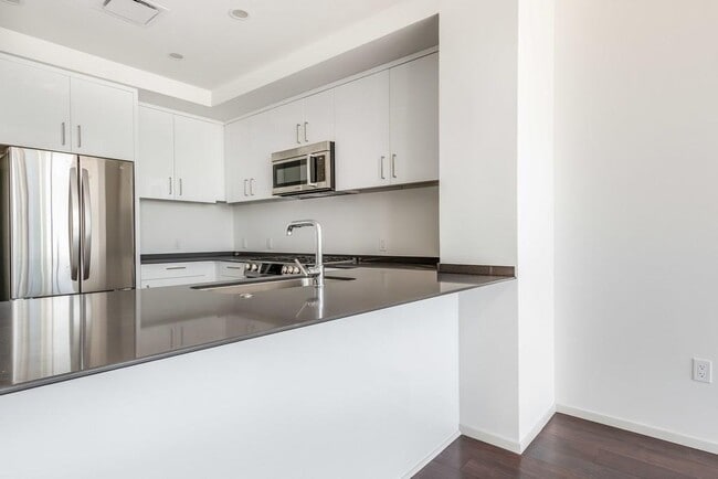 Foto del edificio - 301 West Ave