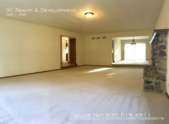Building Photo - 3 BEDROOM BRICK RANCH / PET FRIENDLY CORNE
