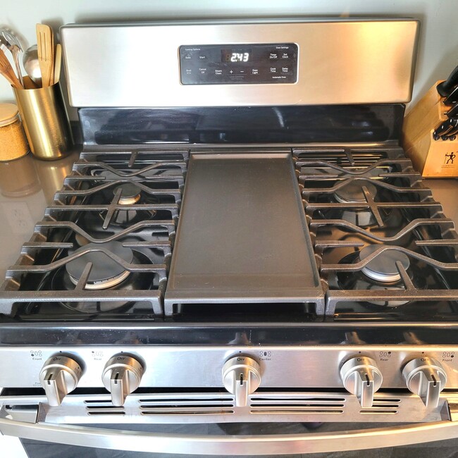 Kitchen-Close up gas range - 36 W L St