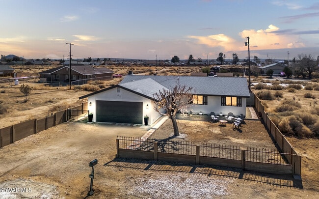 Foto del edificio - 7648 Jimson Ave