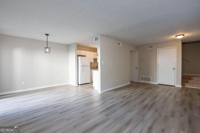 Building Photo - 3798 Mulkey Cir SW