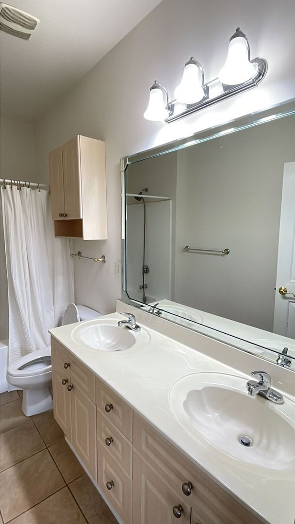Foto del edificio - Nice 2 bedroom/2 bath condo in Myrtlewood