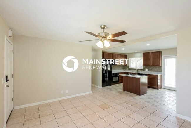 Building Photo - 5 Bedroom Pet-Friendly Home in THORNTON, C...