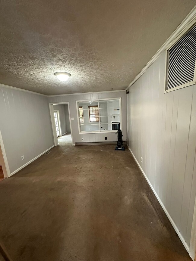 Foto del edificio - 1303 Kingsport Rd