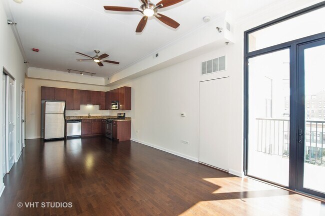 Building Photo - 1464 S Michigan Ave