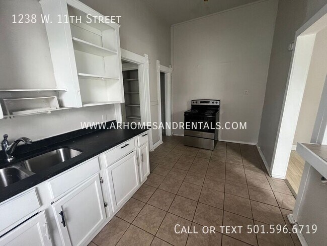 Foto del edificio - 1238 W 11th St