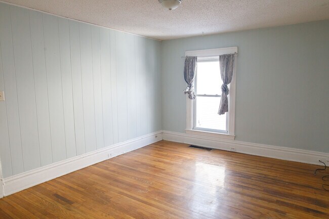 Foto del edificio - 541 Pine Ave NW