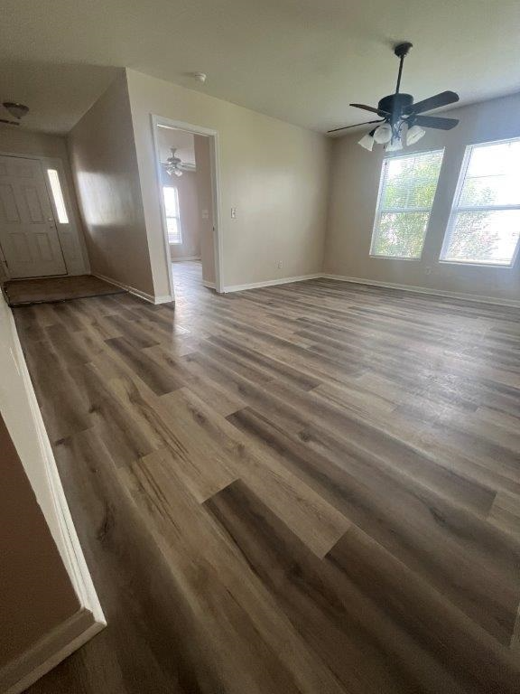 Building Photo - 447 Palm Frond Dr