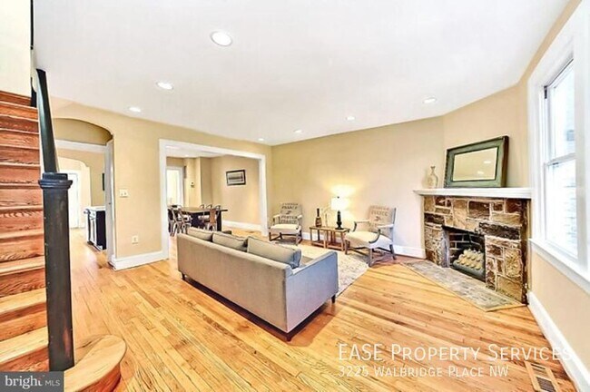 Foto del edificio - 3225 Walbridge Pl NW