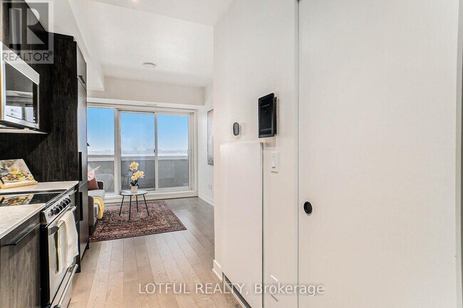 Photo du bâtiment - 560 Rideau St