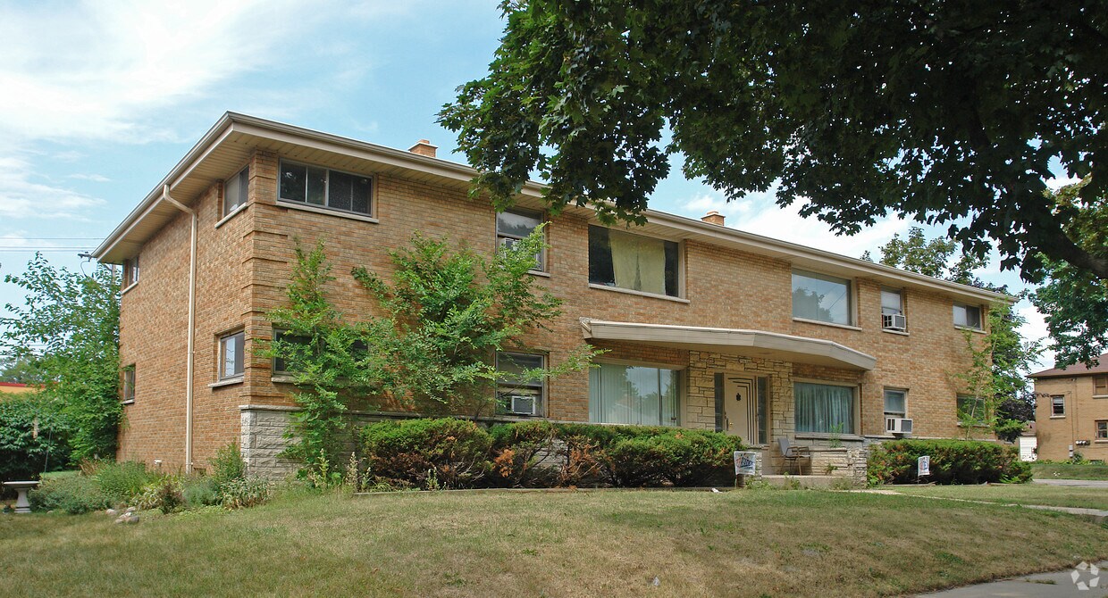 Building Photo - 7361 W Beckett Ave