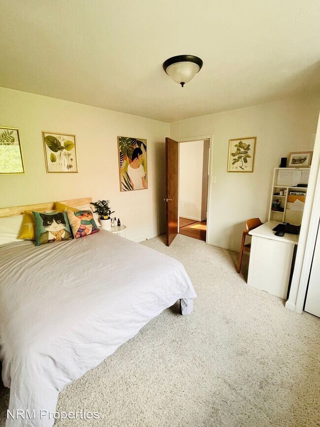 Building Photo - 4 br, 2 bath House - 7048 Meade Place