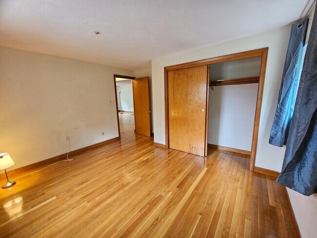 Foto del edificio - 150 Barham Ave