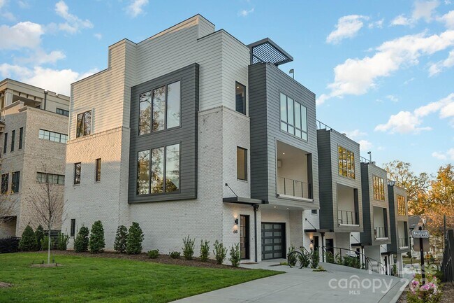 Foto del edificio - 616 Queens Rd