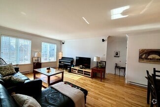 Building Photo - 3542 Rue des Impatientes