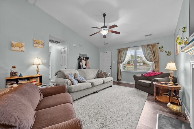 Building Photo - 1006 Hollyfield Ct