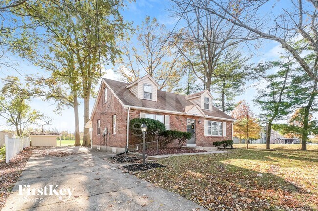 Foto del edificio - 890 Prigge Rd