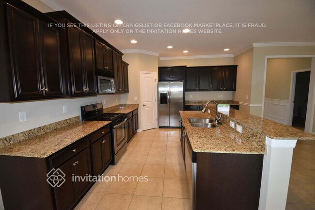 Building Photo - 15612 Starling Water Dr