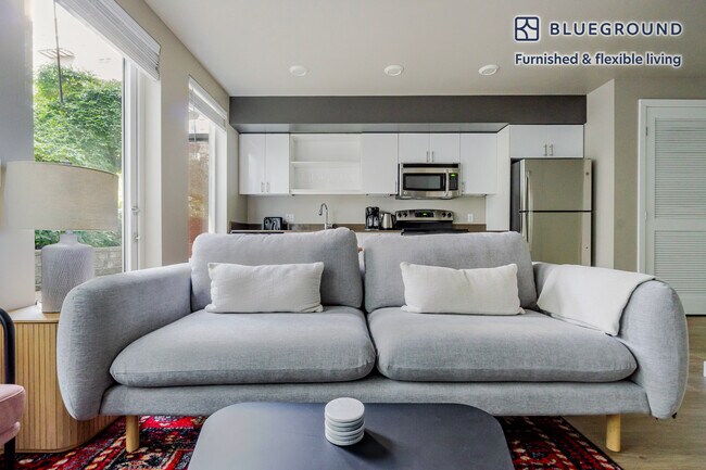 Foto del edificio - 2690 152nd Ave NE