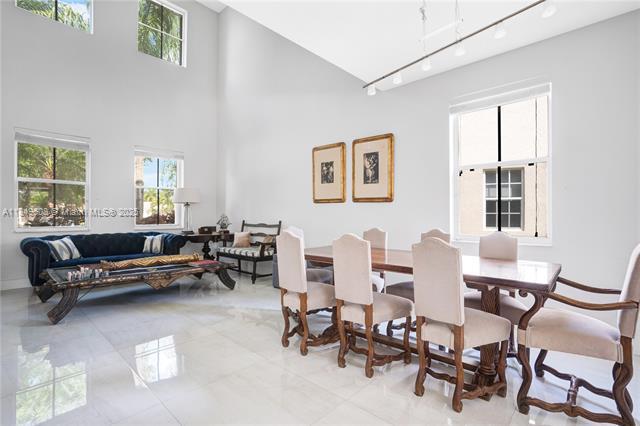 Foto del edificio - 1570 Elm Grove Rd