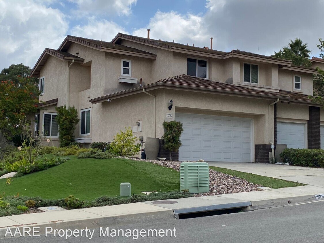Primary Photo - 2 br, 2.5 bath House - 11759 Ramsdell