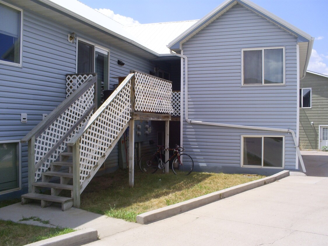Primary Photo - 4407 E Crow Dr